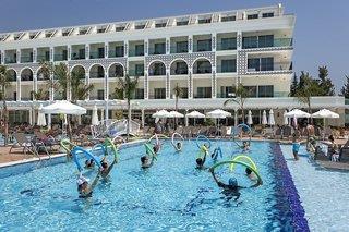 Karmir Resort & Spa