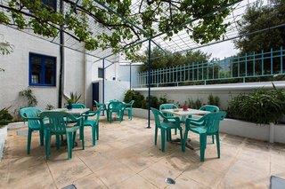 Adamakis Hotel