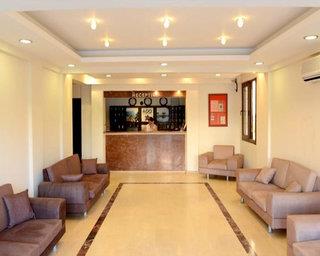 Tiana Moonlight Hotel 