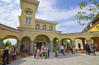 Gardaland Adventure Hotel