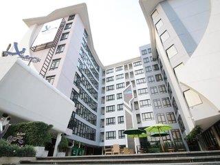 D varee diva clearance bally sukhumvit pantip