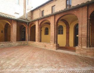 Il Chiostro Del Carmine