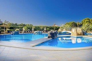 Matilde Beach Resort