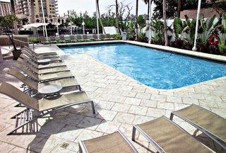 GALLERYone - a DoubleTree Suites by Hilton Hotel