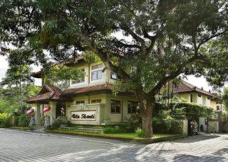 Vila Shanti Beach Hotel