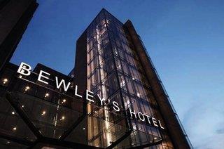 Clayton Hotel Dublin Airport