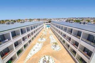 Nicholas Color Hotel