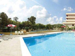 Apartamentos San Antonio Beach