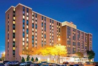 Crowne Plaza Toronto Airport