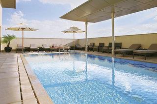 Centro Al Manhal Abu Dhabi by Rotana